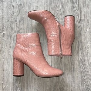 Urban Outfitters Boots Size 8 - LIKE NEW!